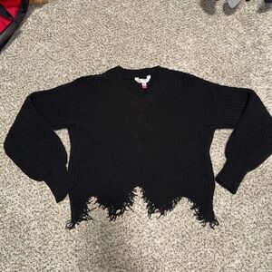 New No Boundaries Black V-Neck Cropped Fringe Sweater